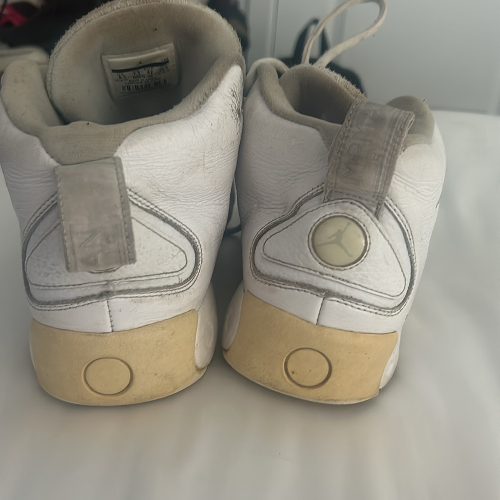 White Jordan’s men - Picture 3 of 5